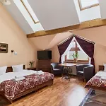 Kamienica Pod Kasztanami Gasthof 4*