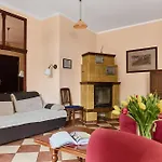 Gasthof Kamienica Pod Kasztanami 4*