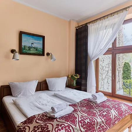 Kamienica Pod Kasztanami Guest house 3*