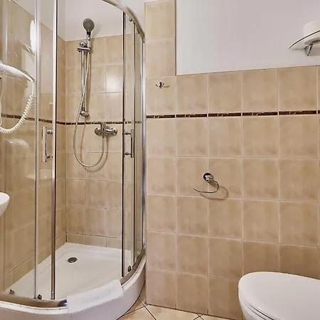 Guest house Kamienica Pod Kasztanami 3*