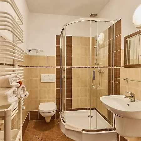Gasthof Kamienica Pod Kasztanami 3*