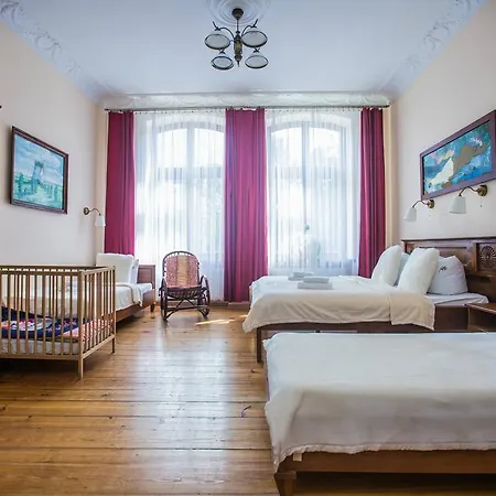 Guest house Kamienica Pod Kasztanami 3*