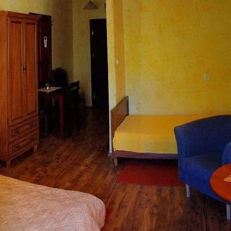 Kamienica Pod Kasztanami Konukevi 3*