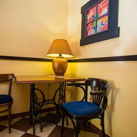 Kamienica Pod Kasztanami Vendégház 4*